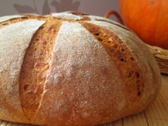 Рецепт осеннего пшеничного хлеба с тыквой